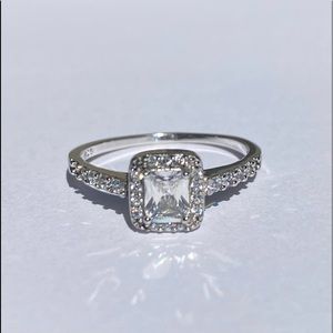 ✨925 sterling silver ladies ring✨